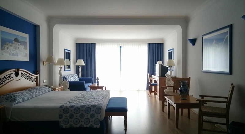 hotel suite before AI photo enhancement